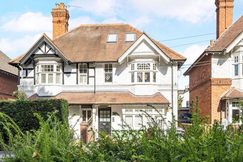 1 bedroom flat for sale, York Road, Surrey GU1