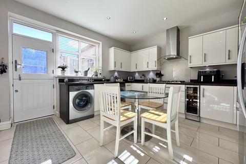 4 bedroom semi-detached house for sale, Aberdare CF44