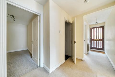 2 bedroom flat for sale, Amery Court, Grayshott GU26