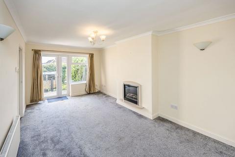 46 Ashfield Road, Greetland, Halifax, HX4 8HY