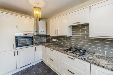 46 Ashfield Road, Greetland, Halifax, HX4 8HY