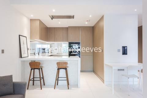 1 bedroom apartment to rent, Landmark Place, Water Lane EC3R