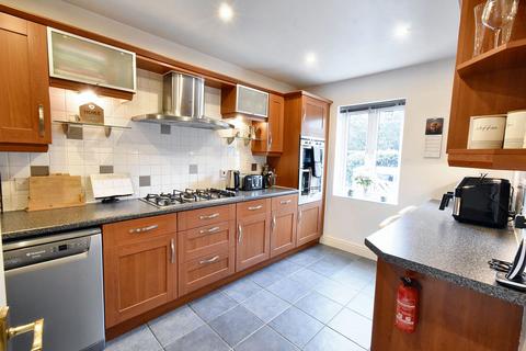 3 bedroom terraced house for sale, Guernsey Way, Ashford TN24