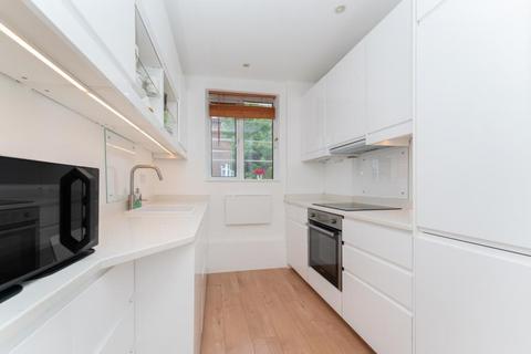 3 bedroom apartment to rent, Cleveland Road, W13 0HF