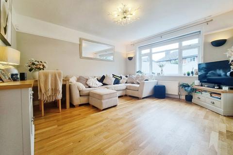 2 bedroom maisonette for sale, Rosegarth Avenue, West Didsbury, Manchester