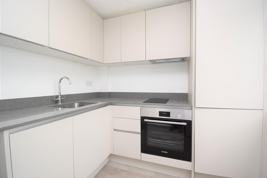 Mildmay Court, Mildmay Road... 2 bed apartment to rent £1,295 pcm (£