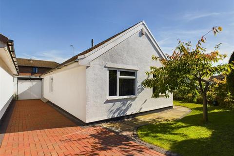 2 bedroom bungalow for sale, Birch Walk, Porthcawl CF36