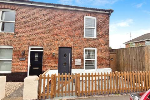 2 bedroom end of terrace house for sale, Hallgate, Holbeach, Spalding