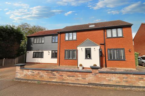 7 bedroom detached house for sale, Ullswater Avenue, South Wootton, King's Lynn, Norfolk, PE30