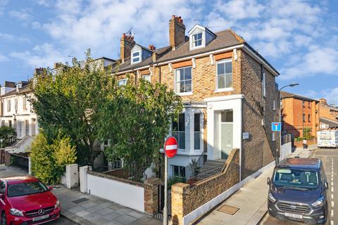 4 bedroom end of terrace house for sale, Devonport Road, London, W12