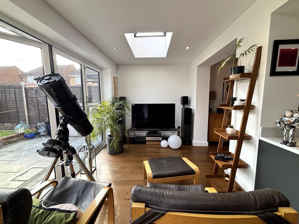 Sitting Room 1.jpeg