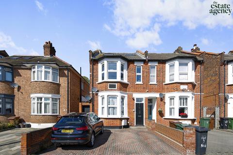 2 bedroom apartment for sale, Chingford Avenue, Chingford, E4