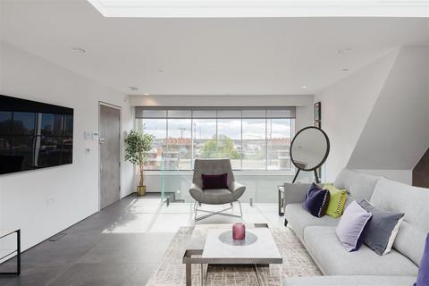 2 bedroom penthouse for sale, Drayton Gardens, Chelsea, SW10