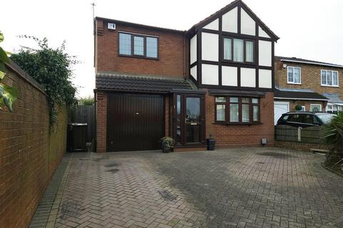 4 bedroom detached house to rent, Walton Heath, Turnberry, Bloxwich