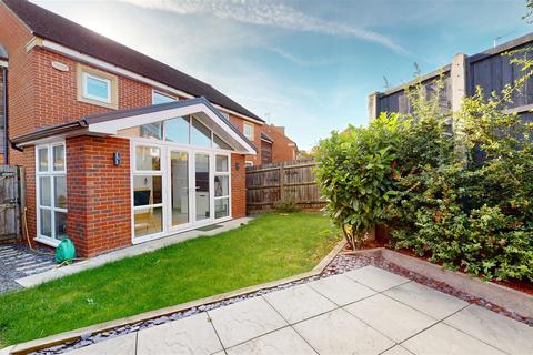 11 Cranmore Circle, Broughton, Milton Keynes, MK10 7DD