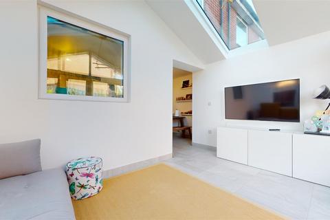 11 Cranmore Circle, Broughton, Milton Keynes, MK10 7DD