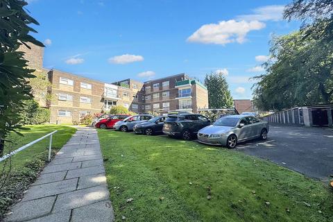 4 bedroom penthouse for sale, Penthouse, Sommerville Court, Park Lane, Salford