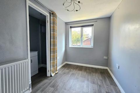 2 bedroom end of terrace house for sale, Everside Close, Cam, Dursley, GL11 5JH