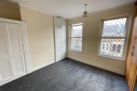 3 bedroom terraced house to rent, Campbell Road, Gravesend, Kent, DA11 0JY