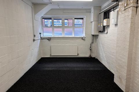 Warehouse to rent, 114 Pope Street, Birmingham, B1 3AG