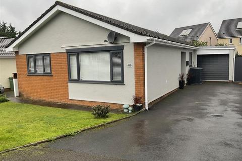 3 bedroom detached bungalow for sale, Llwyn Y Bryn, Ammanford SA18