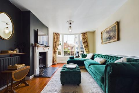 3 bedroom end of terrace house for sale, Great Southsea Street, Southsea, PO5