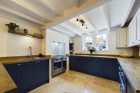 3 bedroom end of terrace house for sale, Great Southsea Street, Southsea, PO5