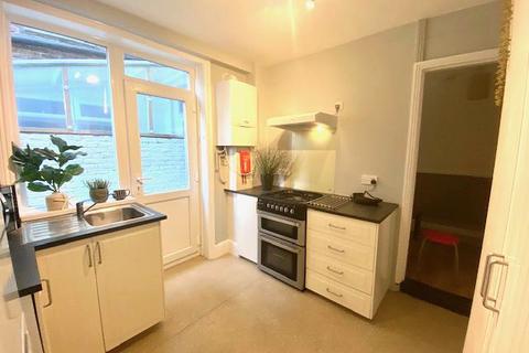 3 bedroom terraced house to rent, Heidelberg Road, Southsea PO4