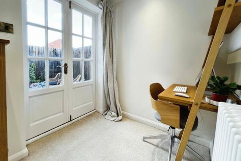 2 bedroom terraced house for sale, Grove Lane, Didsbury, Manchester, M20