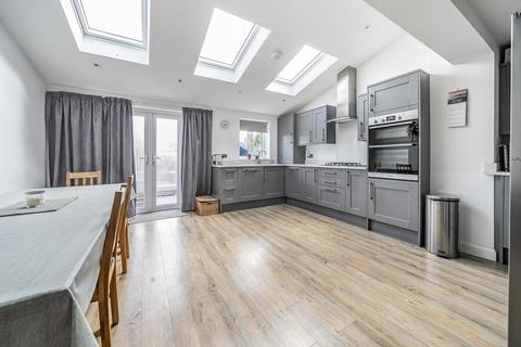 4 bedroom terraced house for sale, Aylesford Avenue, Beckenham