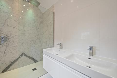 6 bedroom detached house to rent, Lowther Road, London, SW13