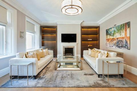 undefined, Mayfair W1K