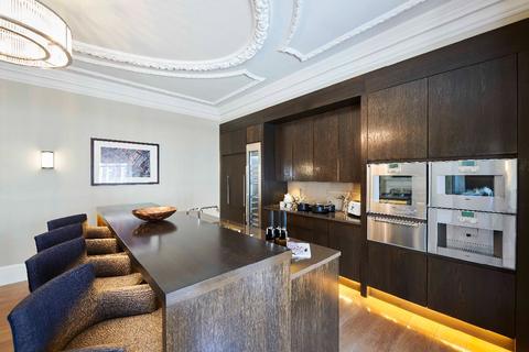 undefined, Mayfair W1K