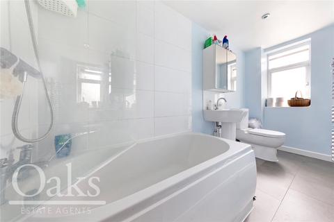 14 Alfred Road, London, SE25 5LE