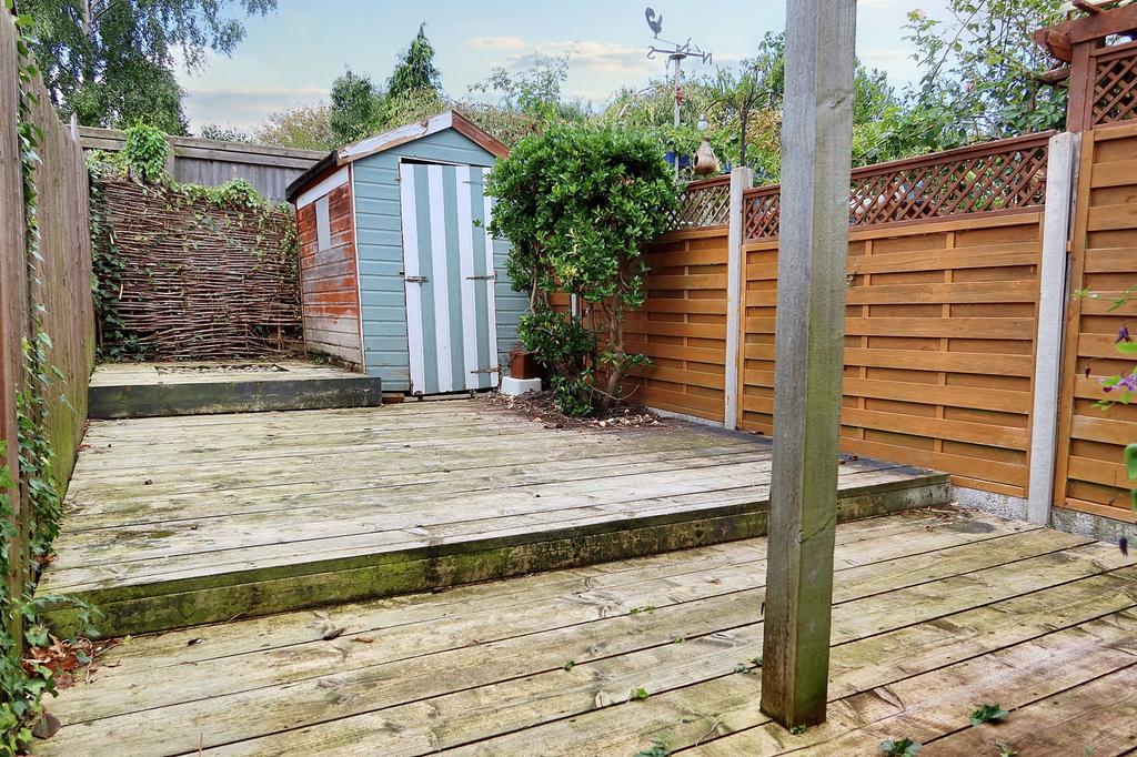 Bath Road, Banbury 2 bed terraced house for sale £235,000