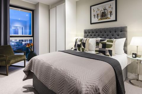 2 bedroom apartment to rent, Evershed Walk, London, W4
