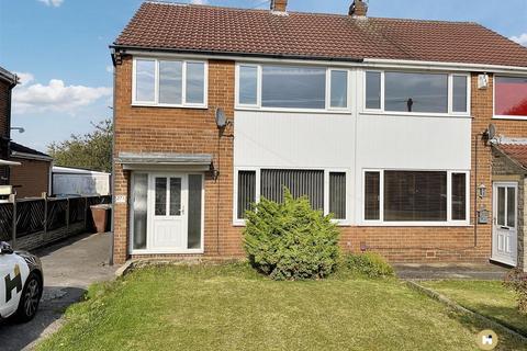 3 bedroom semi-detached house to rent, Towngate, Ossett WF5