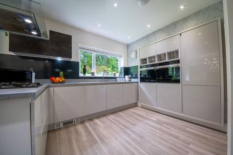 5 bedroom detached house for sale, Linnet Way, Sheffield S6