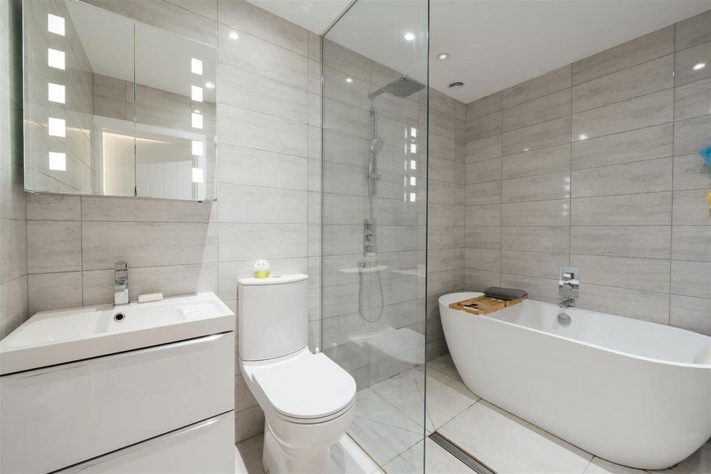 4 Beaumont Close, Hitchin-11.jpg