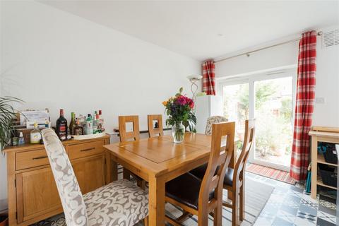 4 Beaumont Close, Hitchin, SG5 2SA