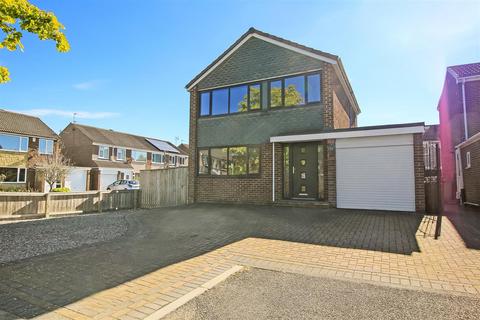 3 bedroom detached house for sale, Jesmond Court, Newton Aycliffe