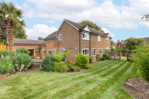 5 bedroom detached house for sale, Wilsons Close, Stevenage, Hertfordshire, SG1