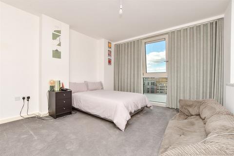 1 bedroom apartment for sale, Marketfield Way, Redhill, Surrey