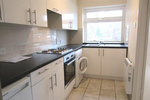 1 bedroom flat to rent, Featherbed Lane, Croydon CR0