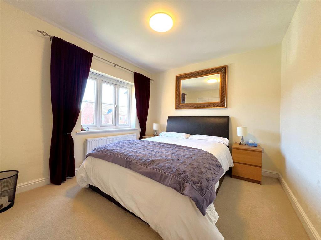 Bed 3.jpg