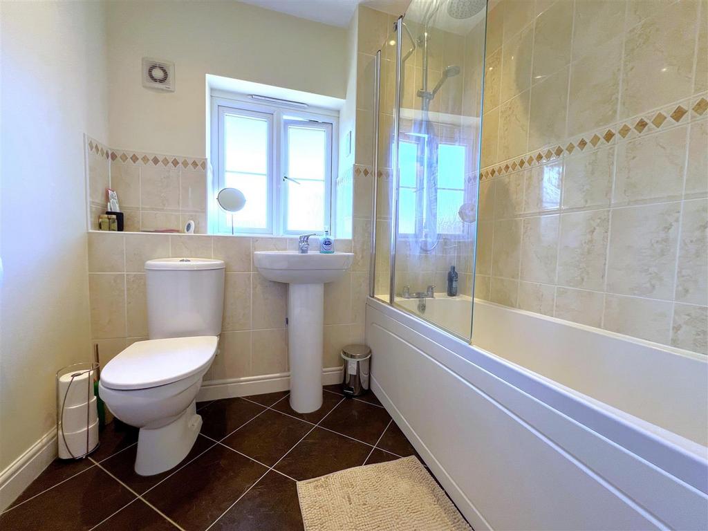 Bathroom.jpg