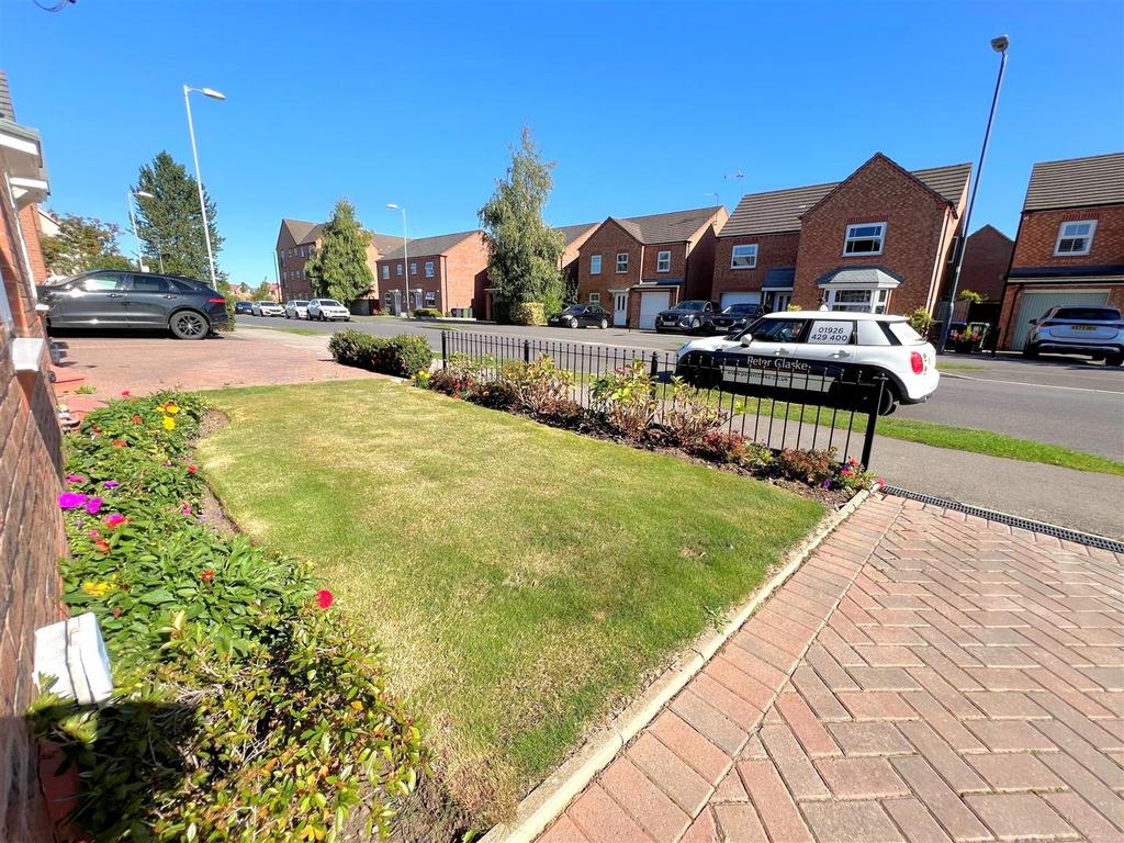Front garden.jpg