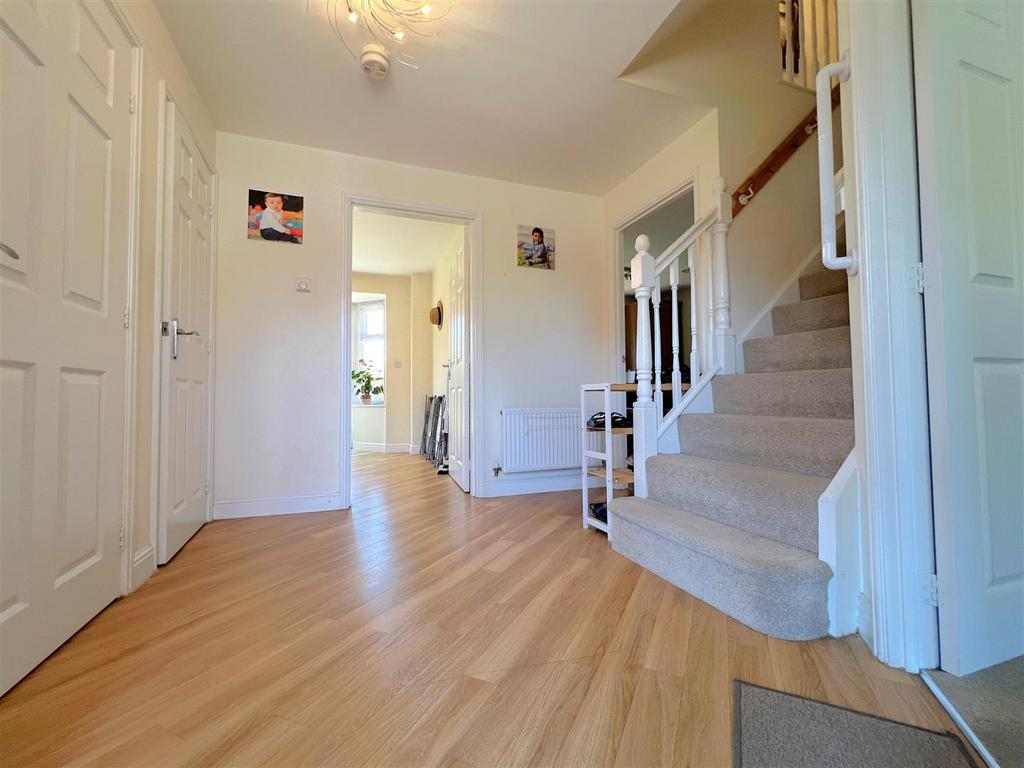 Hallway.jpg