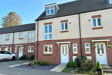 4 bedroom semi-detached house for sale, Kingfisher Drive, Lydney GL15