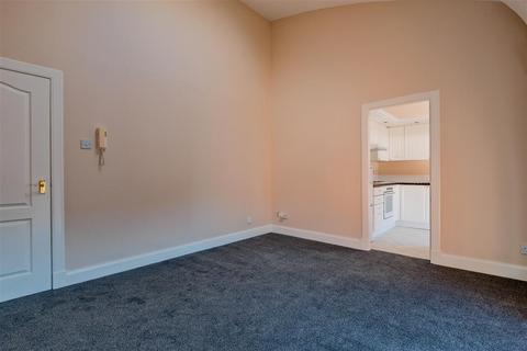 2 bedroom apartment to rent, Scott Street, Motherwell